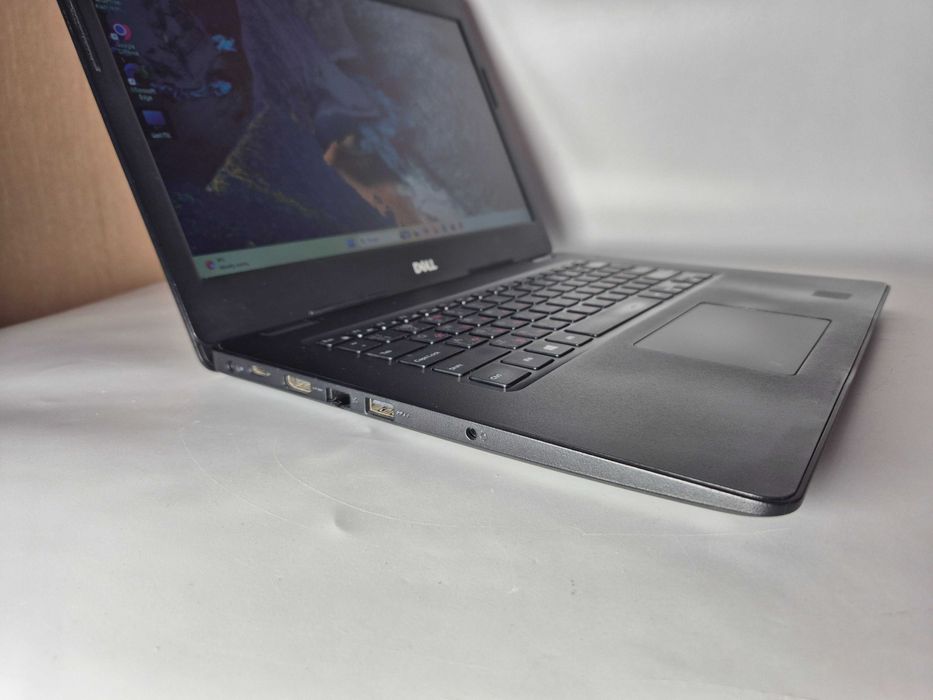 Dell 3490 Intel i5-7200U, RAM 8 GB, SSD 256 Gb