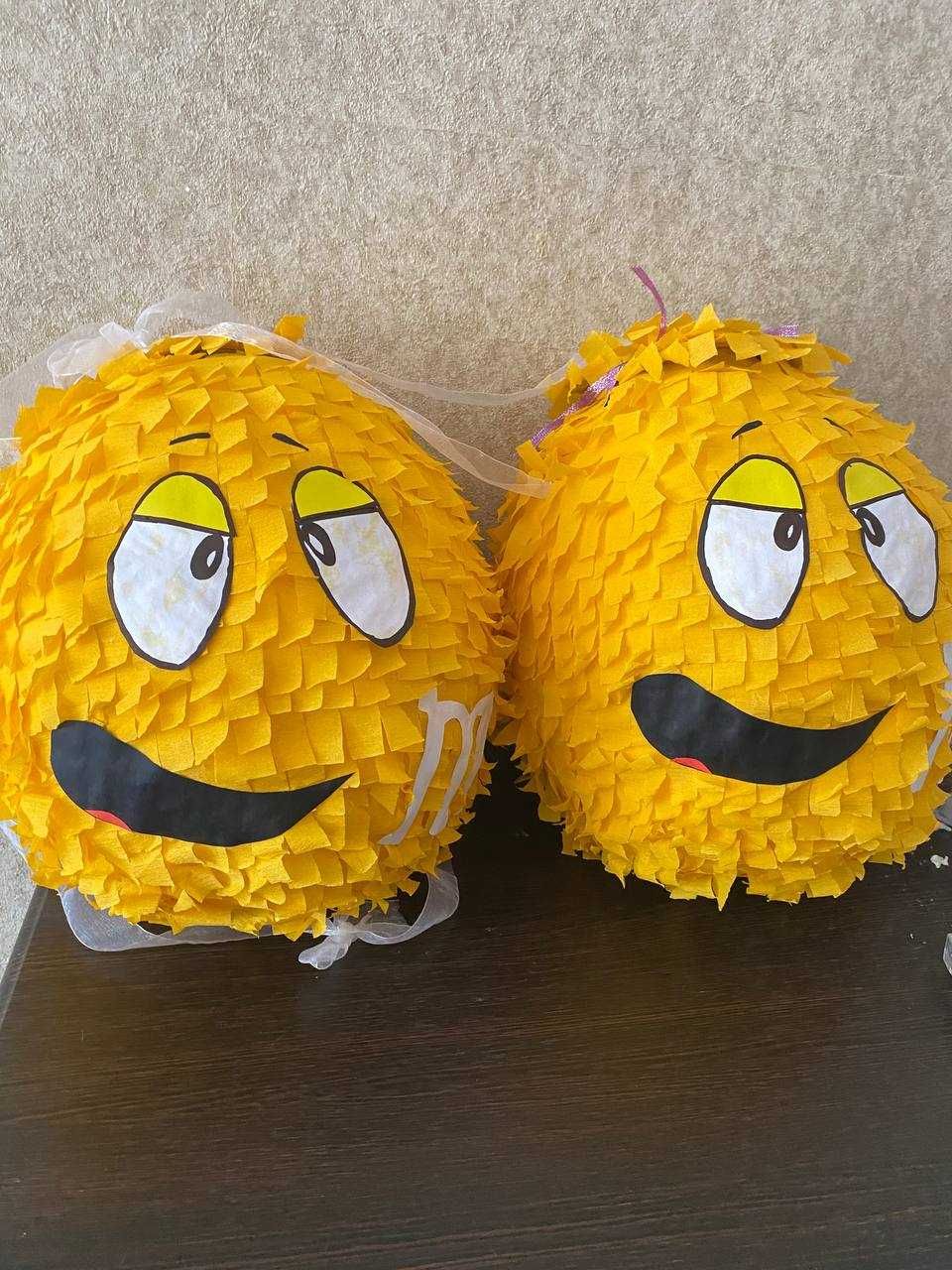 Пиньята жолтый и красный M&M’s