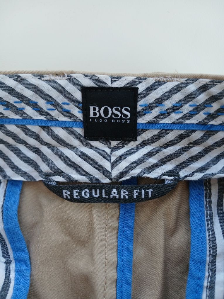 Штани, джинси Hugo Boss р 50 ( W32 L32) ц 1200 гр, стан нових