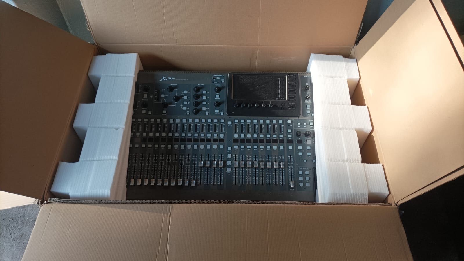 Behringer X32 (pełna wersja)