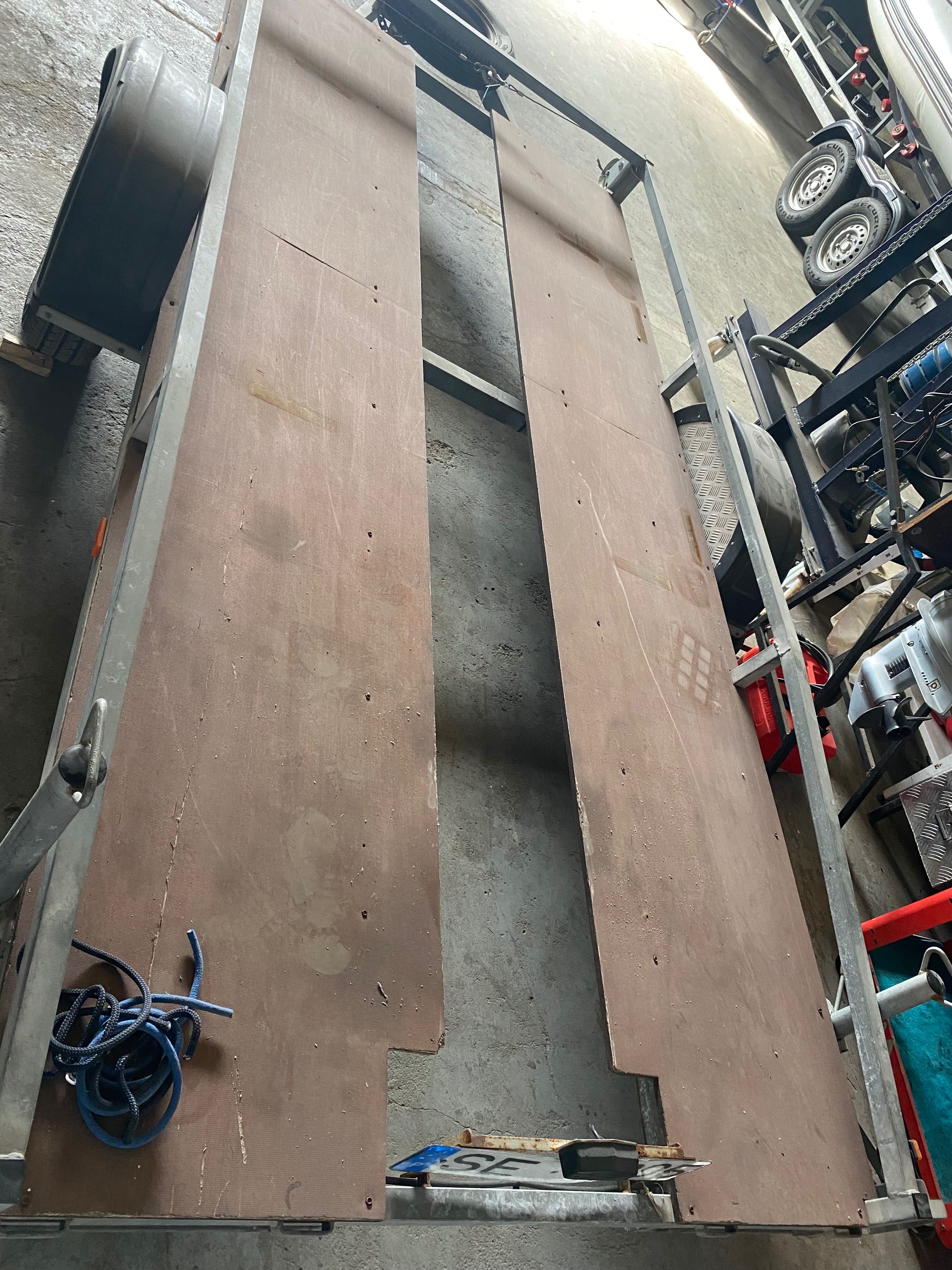 Atrelado Carga peso bruto 750 Kg