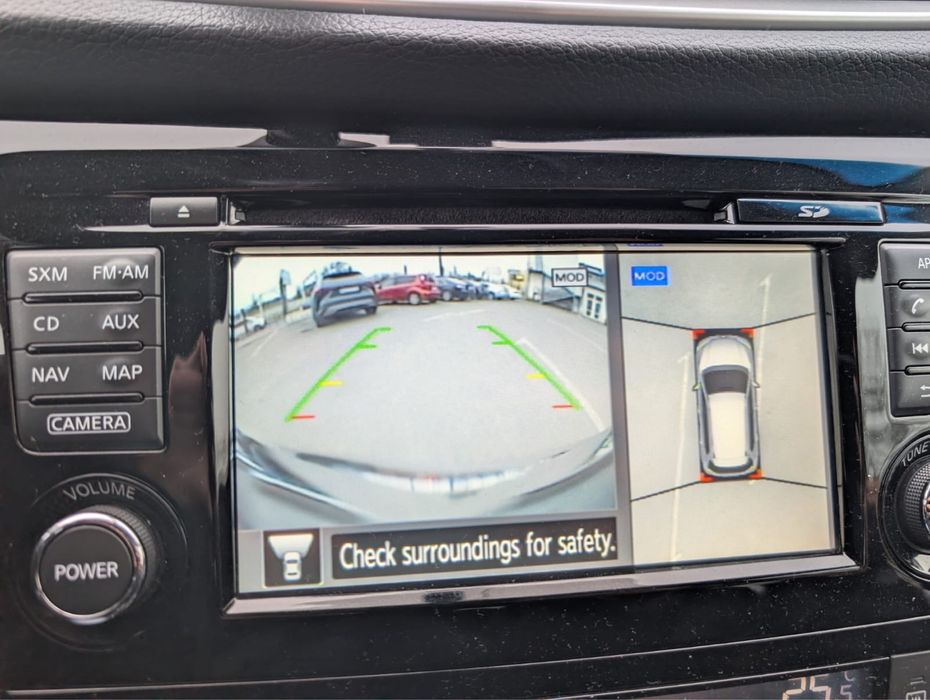 Nissan Rogue Канада