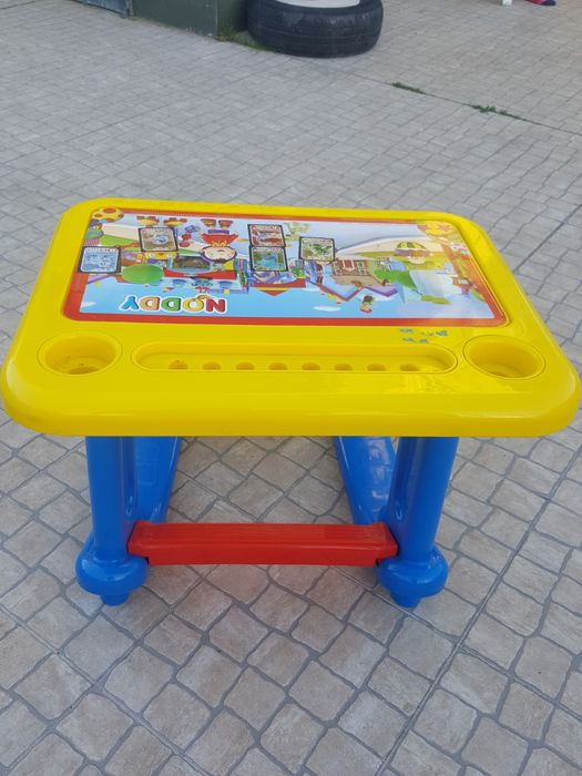 Mesa para criança