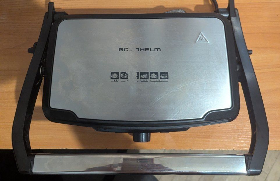 Гриль-барбекю електричний Grunhelm G1610 — Стан гарний
