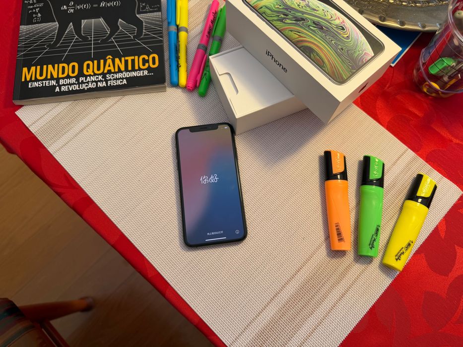 iPhone Xs, 64 GB