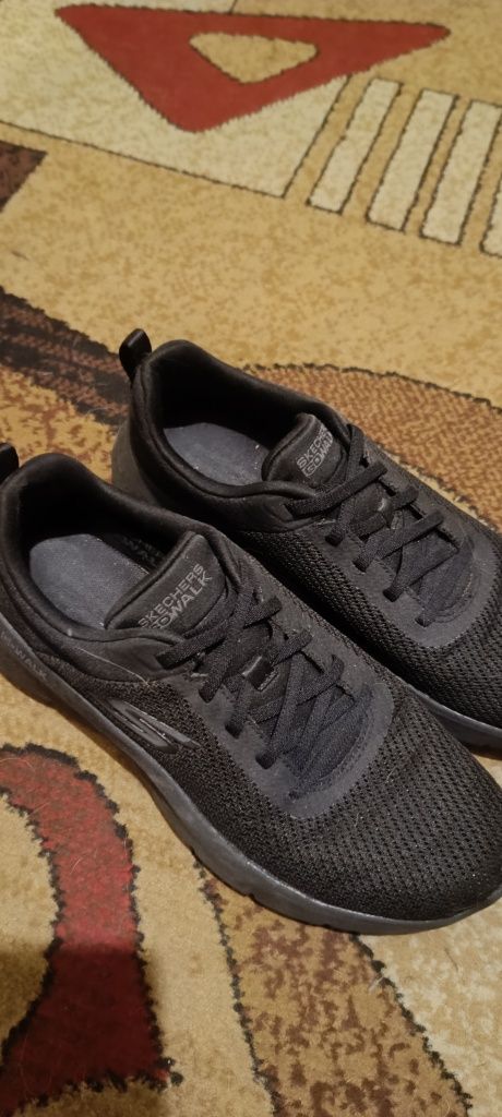 Кроссовки Skechers
