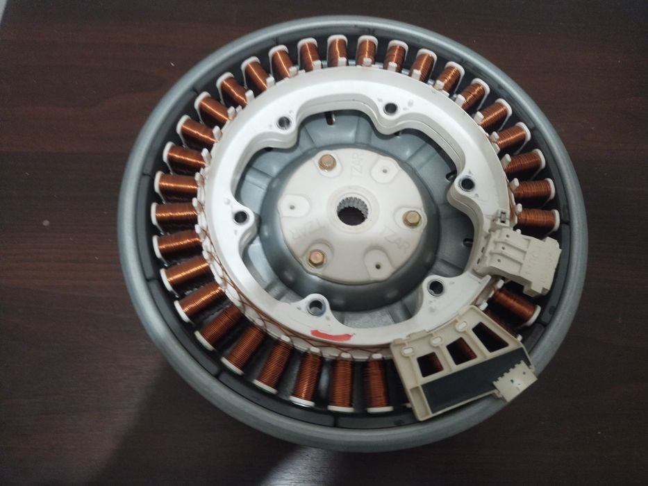 Продам лоткы для стиральной машины lg