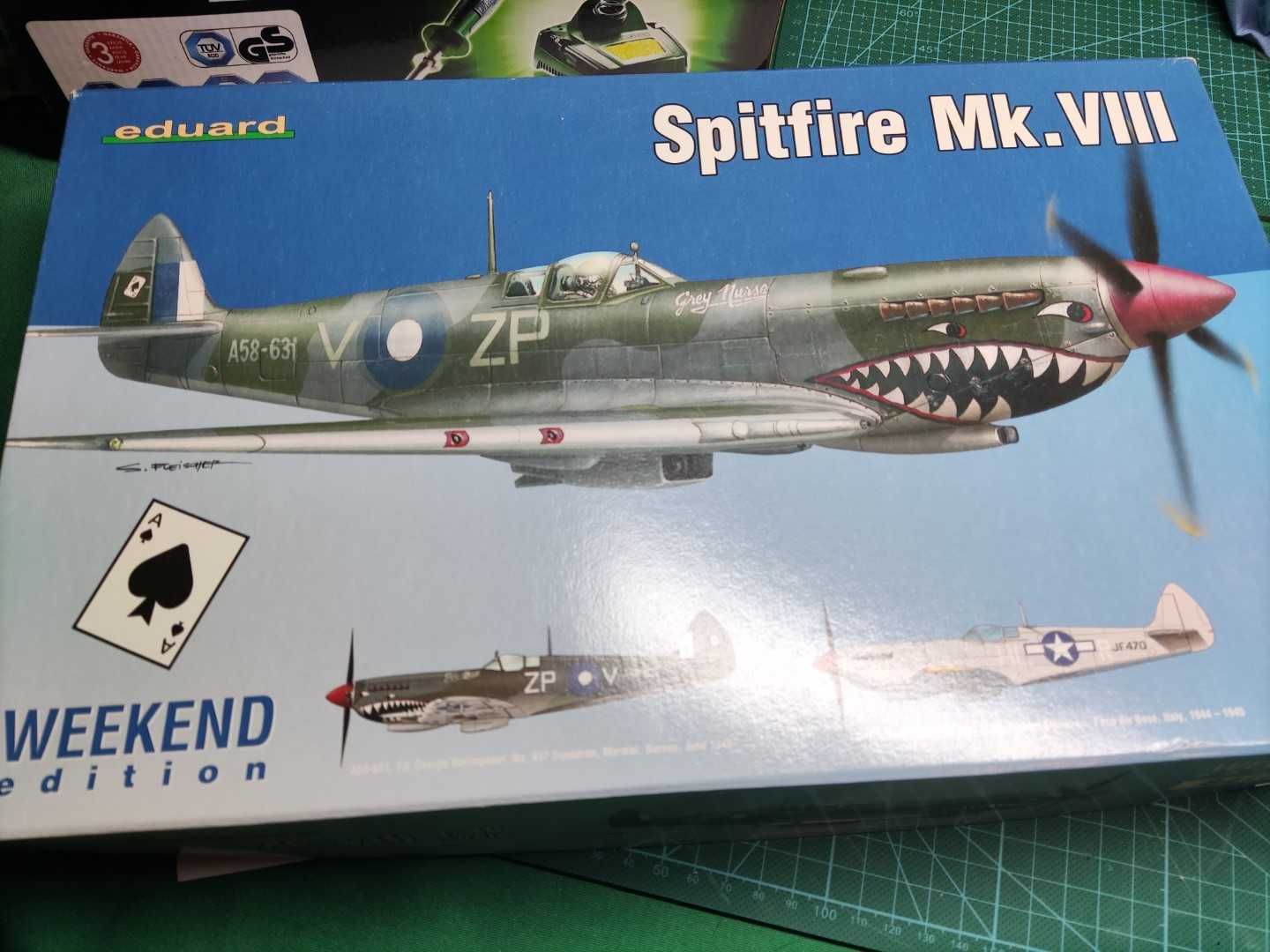 Kit Modelismo Eduard Spitfire MK VIII a 1/48