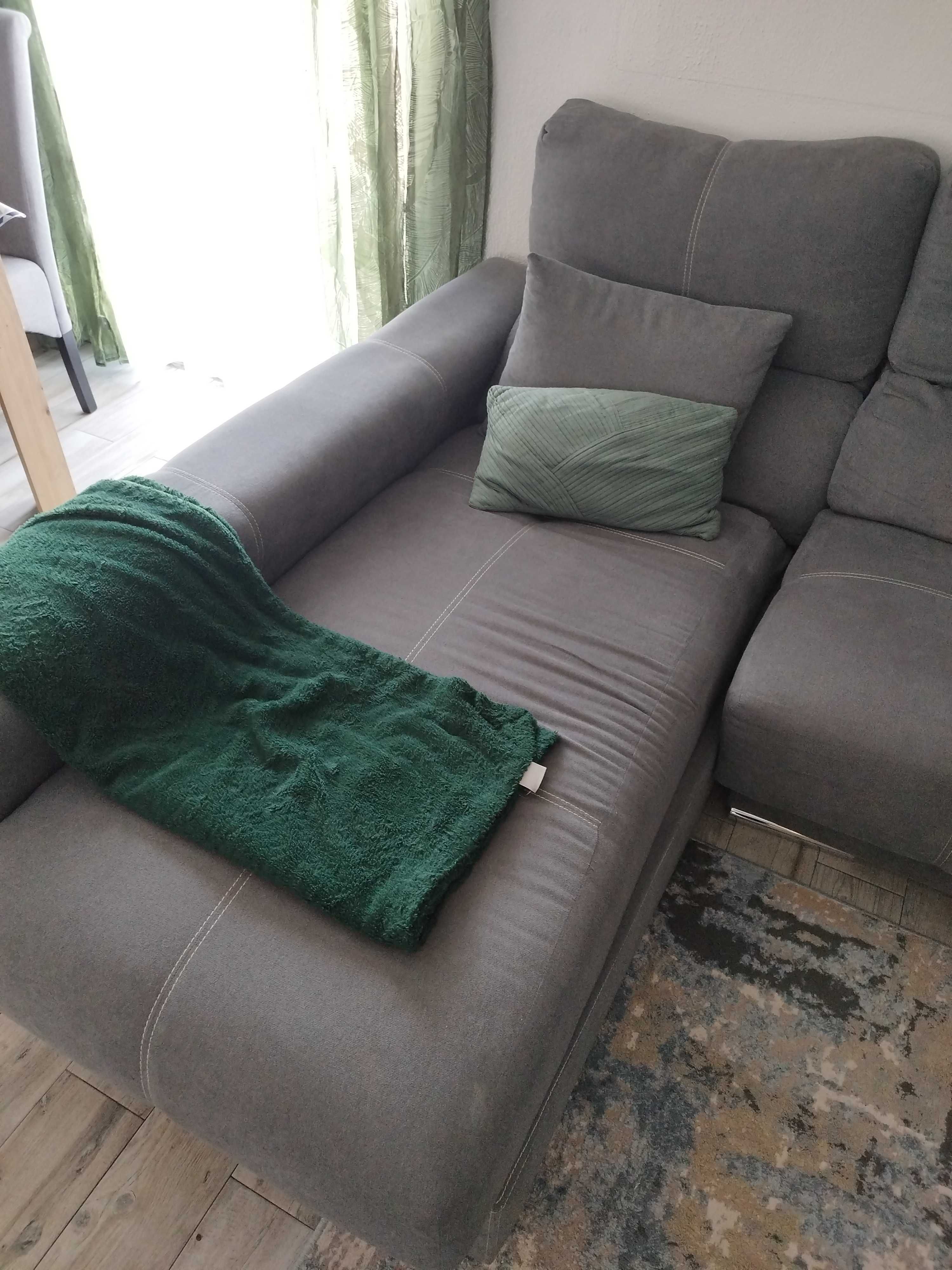 Sofá com chaise long