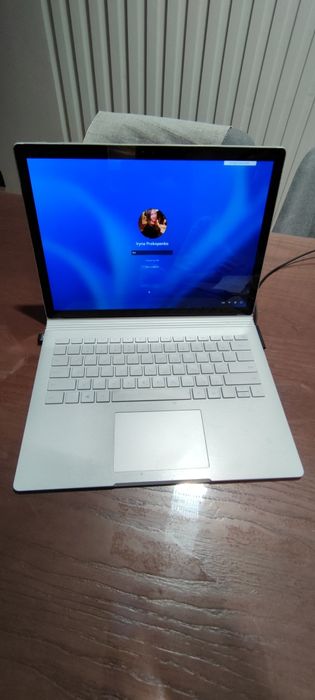 Продам Microsoft Surface Book