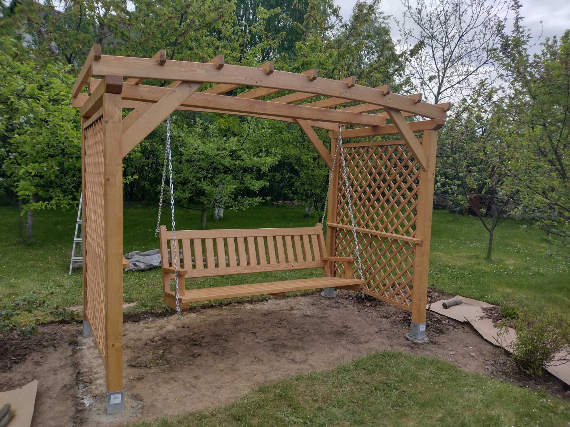 Pergola z huśtawką , huśtawka