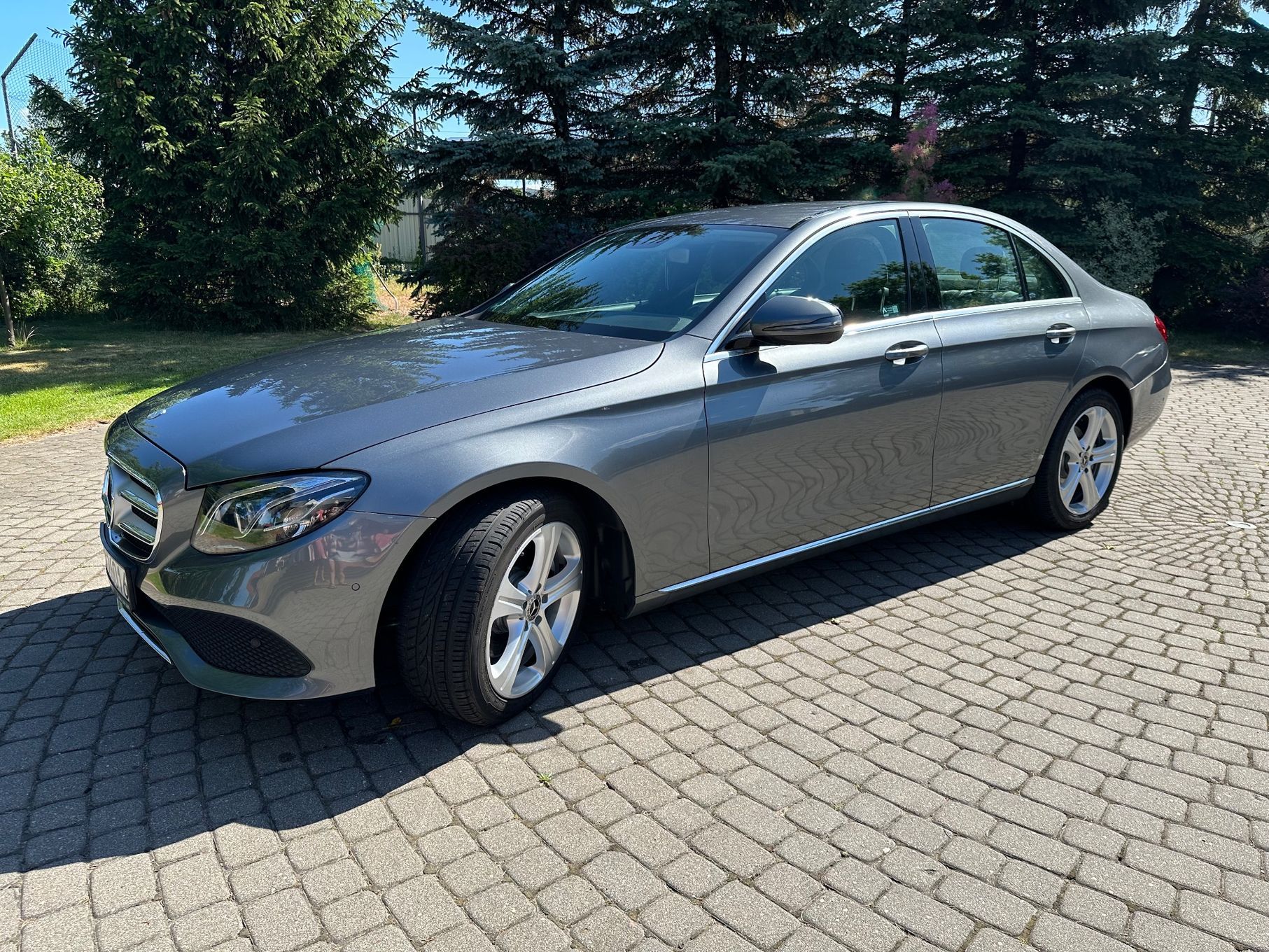 Mercedes-Benz Klasa E Mercedes E220D 4MATIC