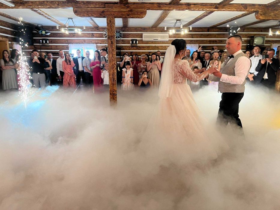 Atrakcje All-in fotobudka 360 fotolustro ciężki dym love miłość iskry