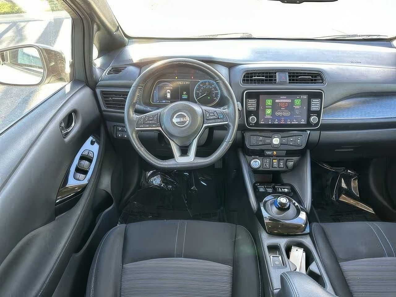 2023 Nissan LEAF SV Plus