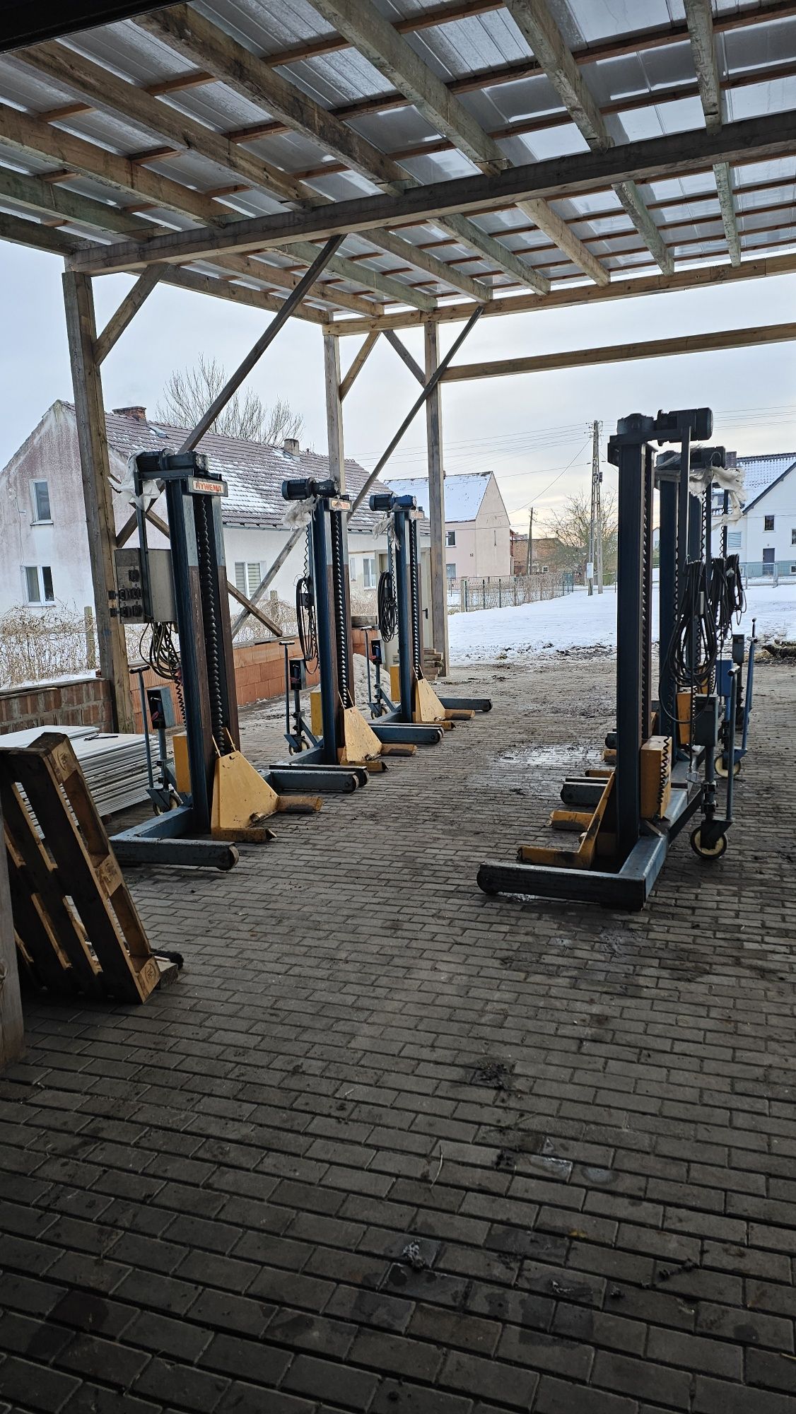 Podnośnik Podnośnik kolumnowy Hywema TIR 30T ciezarowy