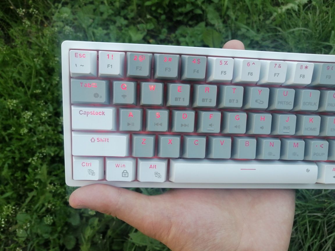 Уцінка! МЕХАНІЧНА RGB Безпровідна Клавіатура 60%