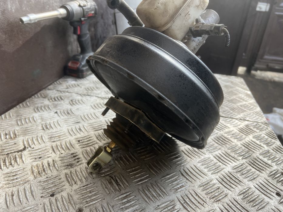 Главный тормозной вакуумный  хюндай терракан hyundai terracan