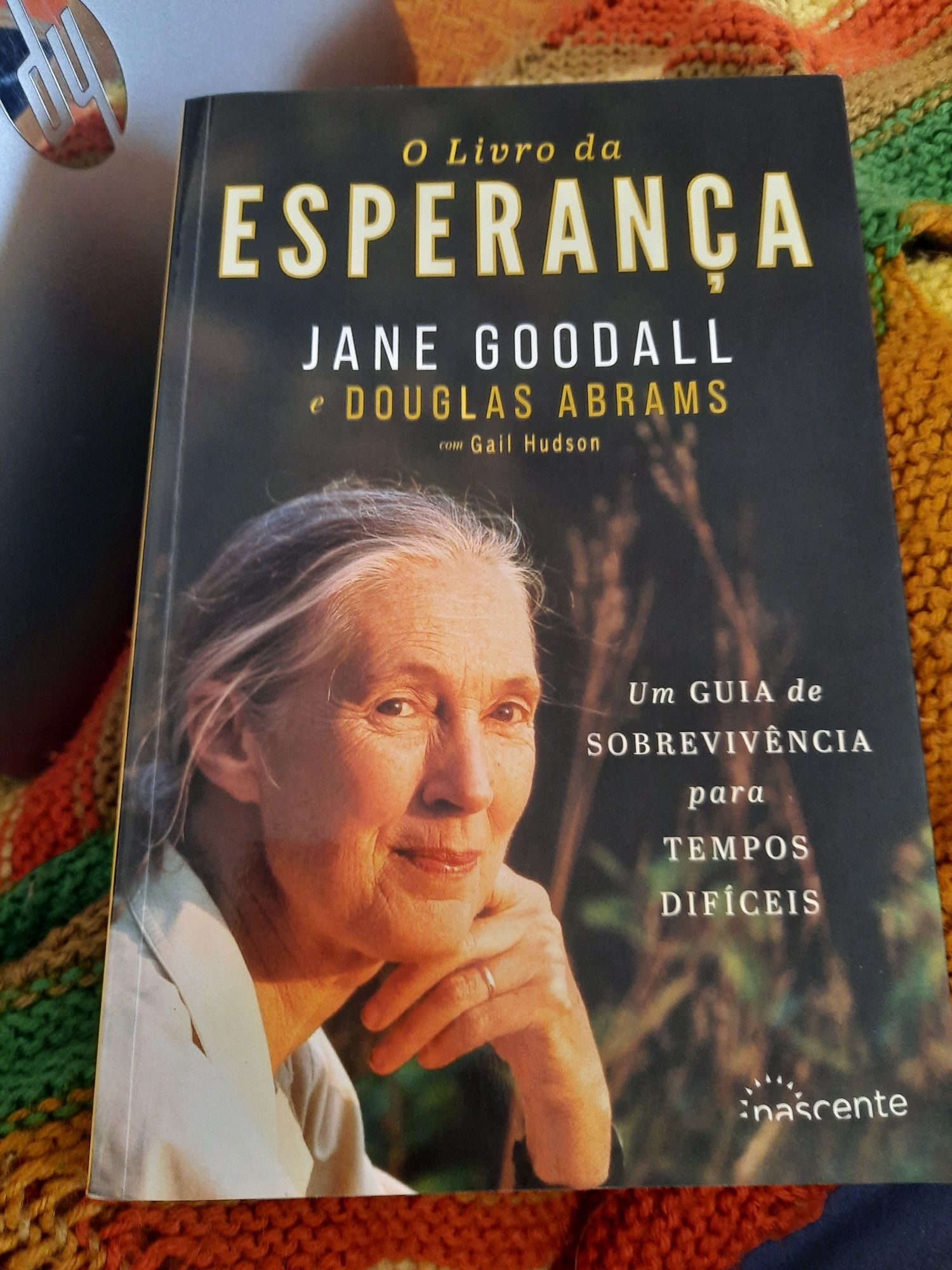 O Livro da Esperança - Jane Goodall
Um guia de sobreviência para tempo