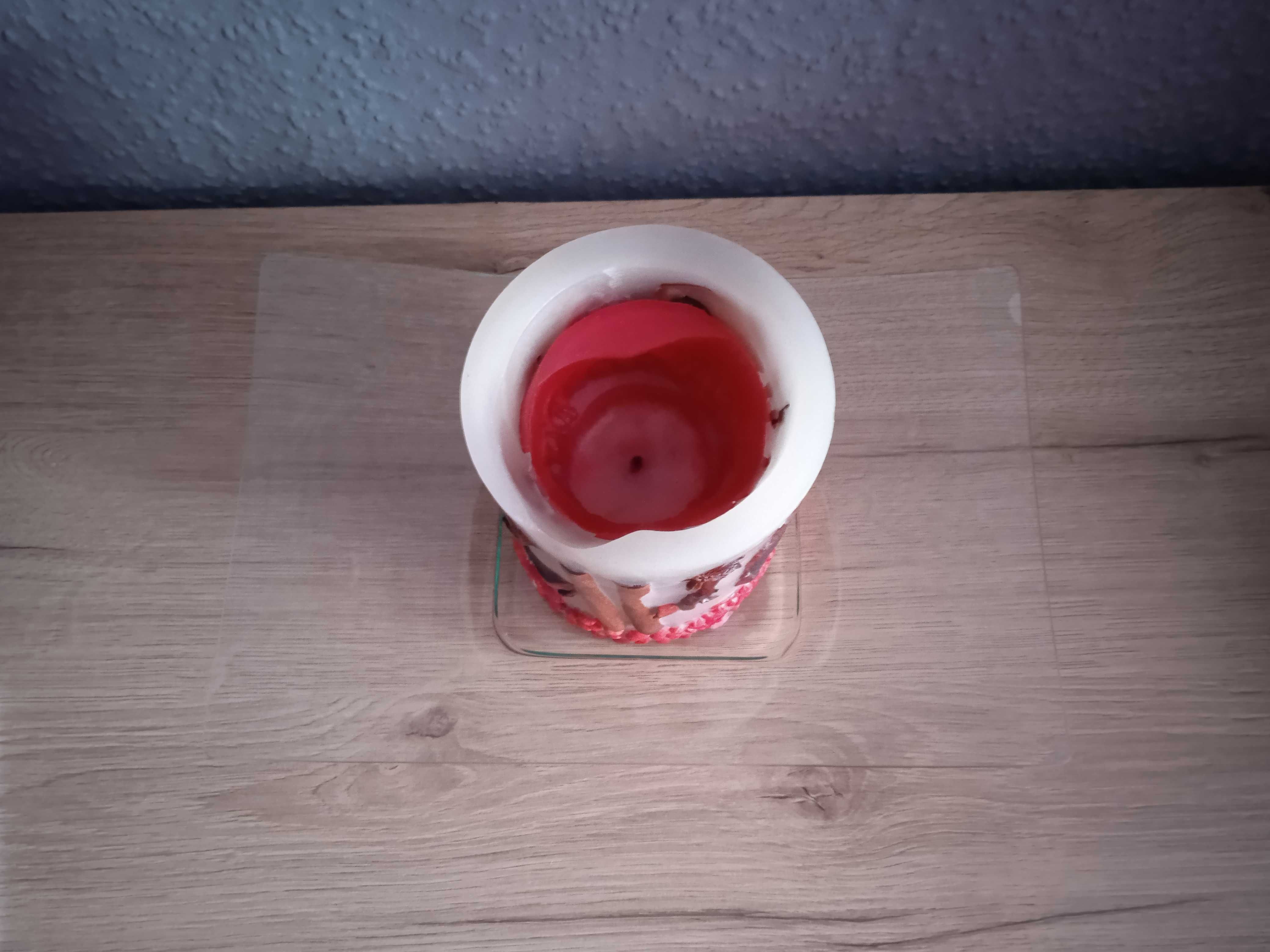 Szklana podstawka pod świece i świeczki, świecznik