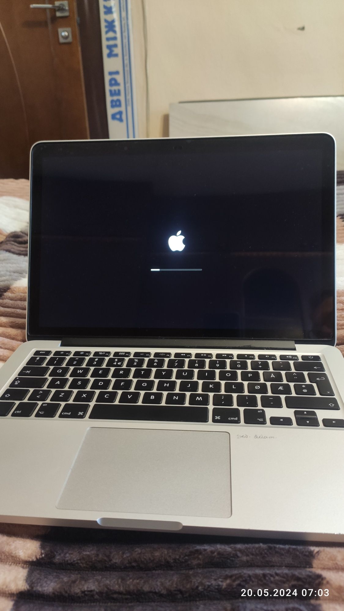 MacBook pro A1502 2014