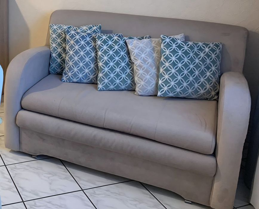 Oddam narożnik i sofe mała z funkcja spania