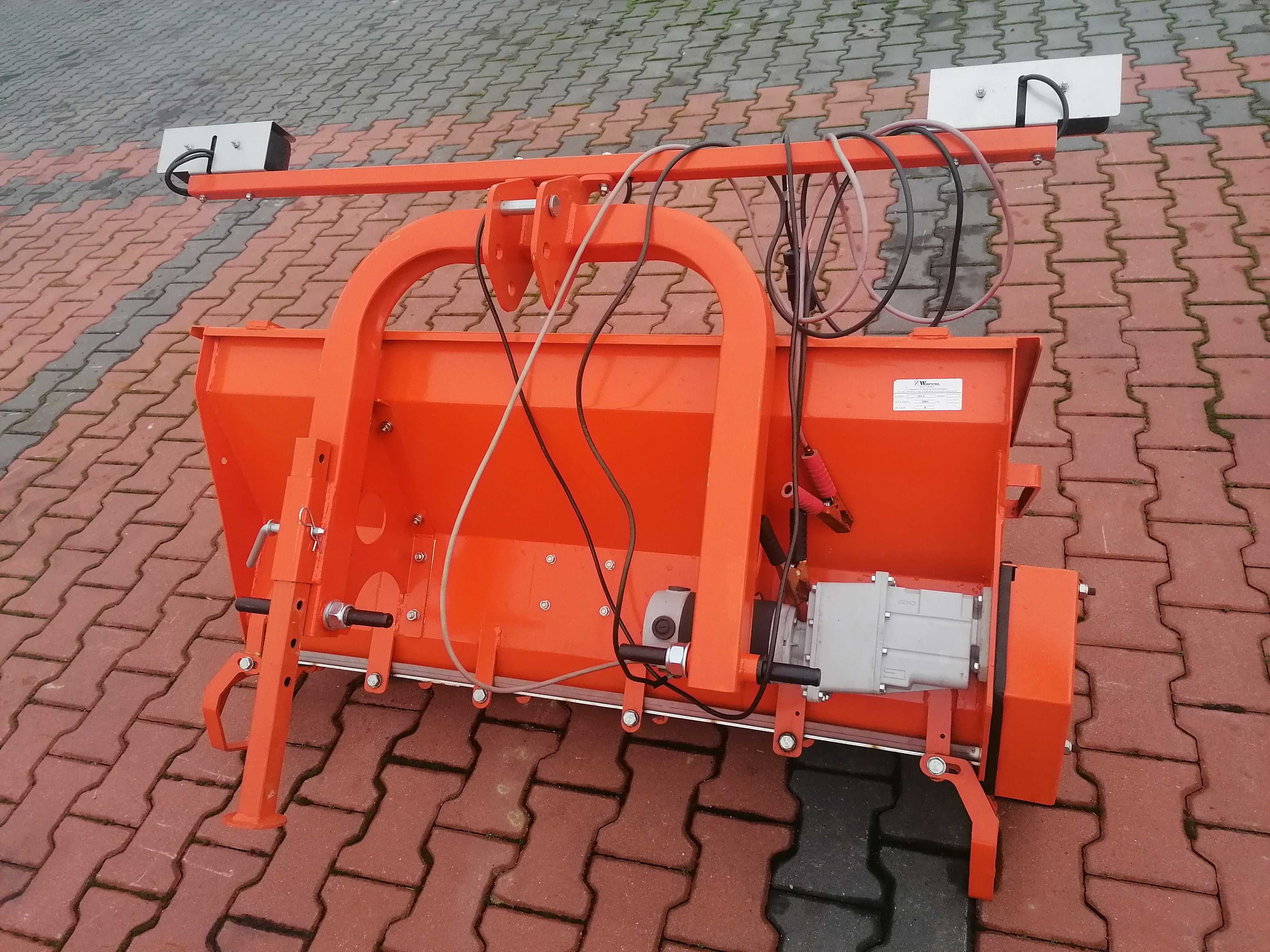 Piaskarka Solarka Samozaładowcza Woprol 0,26m3  Sonarol Samasz