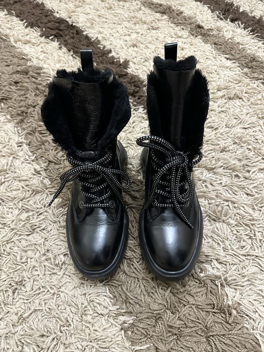 Продам Ботинки зимові натуральна шкіра і овчина