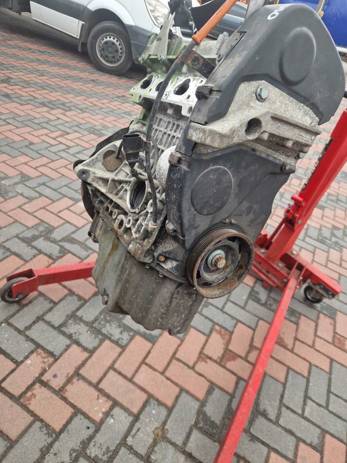Двигатель 1.4 16v MPI BBZ Polo Ibiza FABIA мотор 1.4 бензин fabia