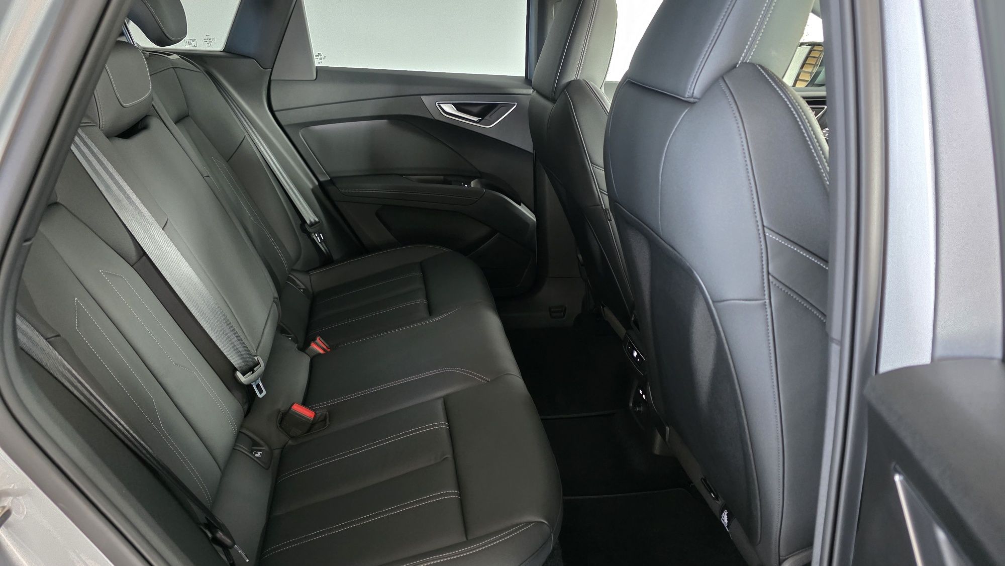 Audi Q4 e-tron 50 Quattro Iva dedutível