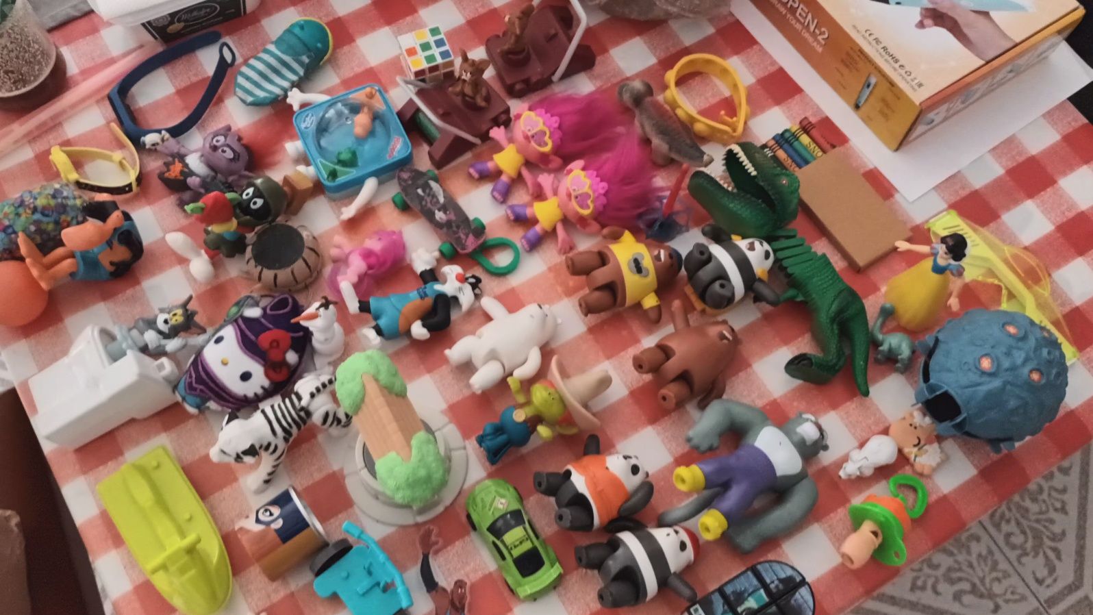 Lote vários brinquedos, alguns de coleção