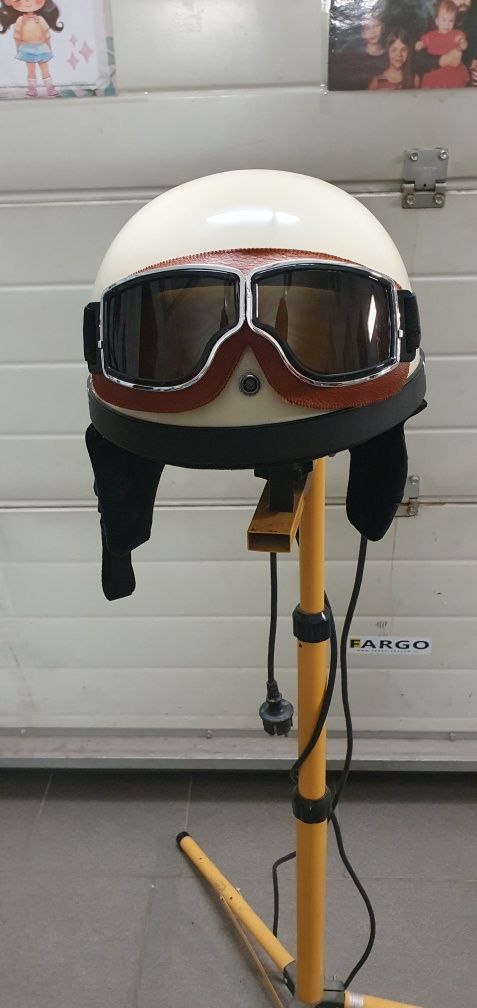 Kask orzeszek gogle PRL
