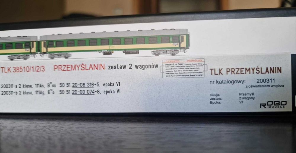 Robo-200311 PKP-VI Zestaw 2 wagonów 2klasy do pociągu TLK Przemyślanin
