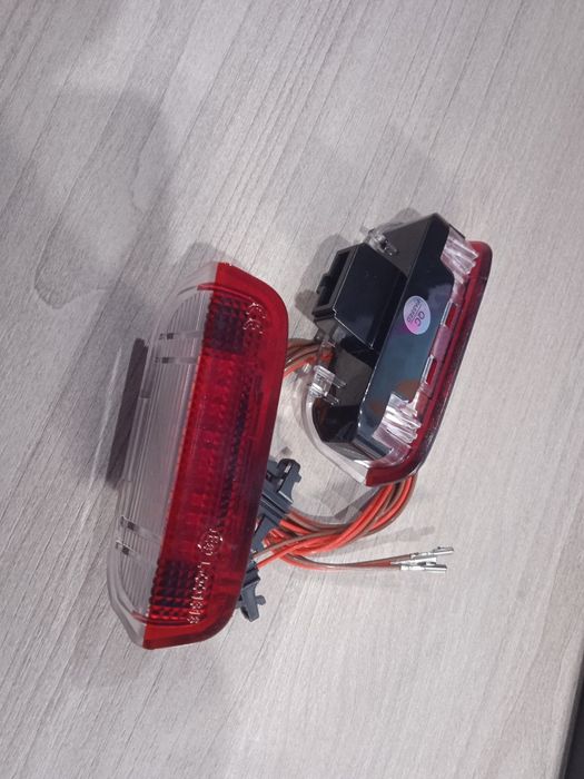 Подсветка двери LED плафон проводка volkswagen skoda