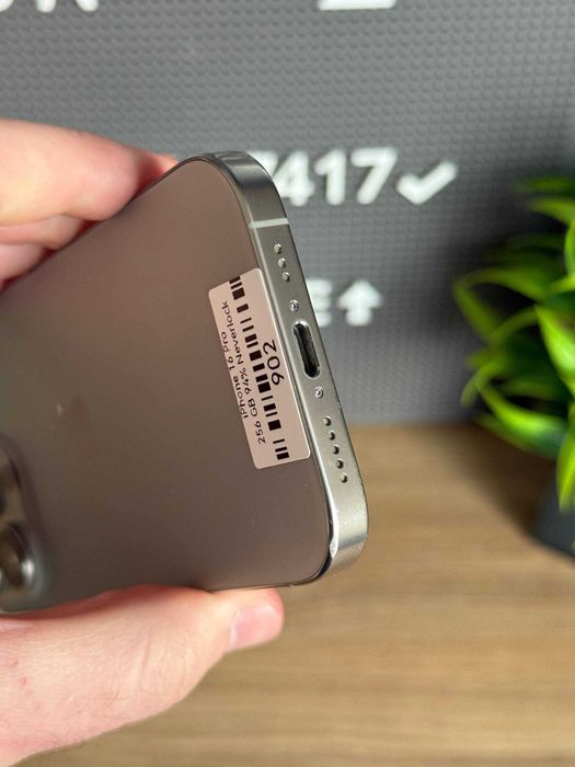 Apple Iphone 16 Pro 256 GB Natural Titanium Neverlock