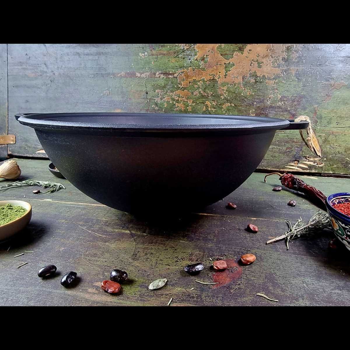 Казан із багатофункціональною кришкою-сковородою чавунний Wok