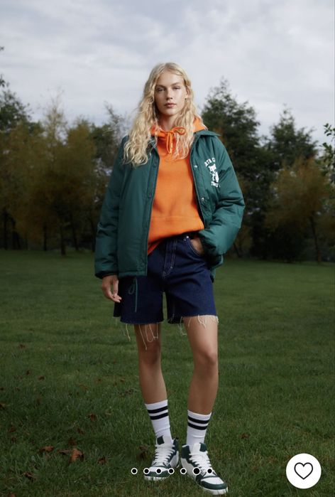 Стильна легка куртка PULL&BEAR