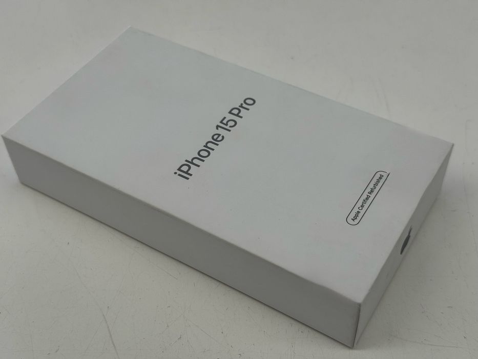 Apple iPhone 15 Pro Czarny Tytan - zaplombowany, nowy - CPO