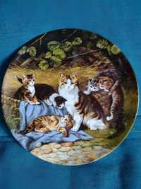 Вінтажна настінна порцелянова тарілка Seltmann Weiden 1992 Кішки