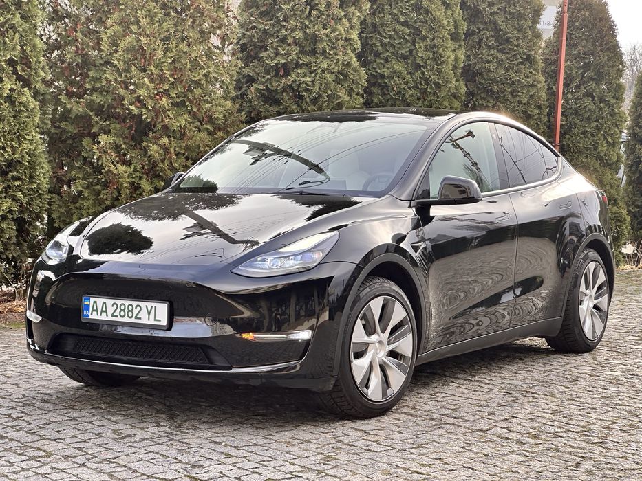 Tesla Model Y  Long Reng Dual Motor 82 кіл можливо обмін
