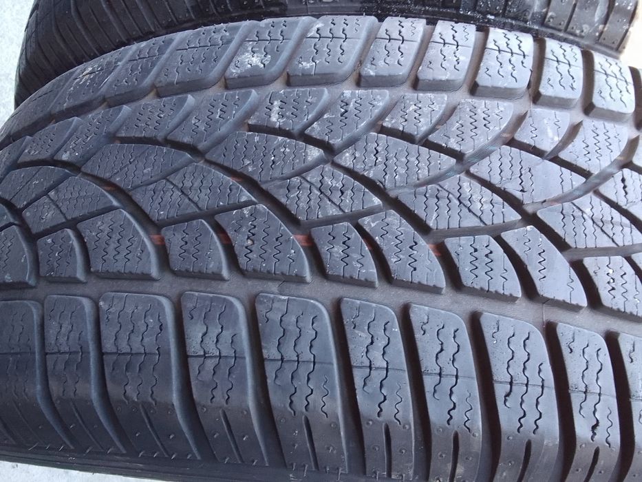 Cena za 2 Opony zimowe 225/60r17 DUNLOP 2021r 7mm