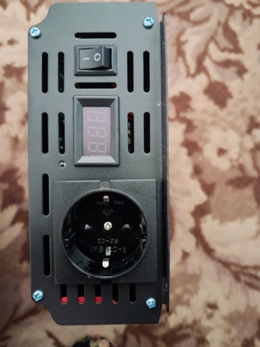 Інвертор напруги (преобразователь)