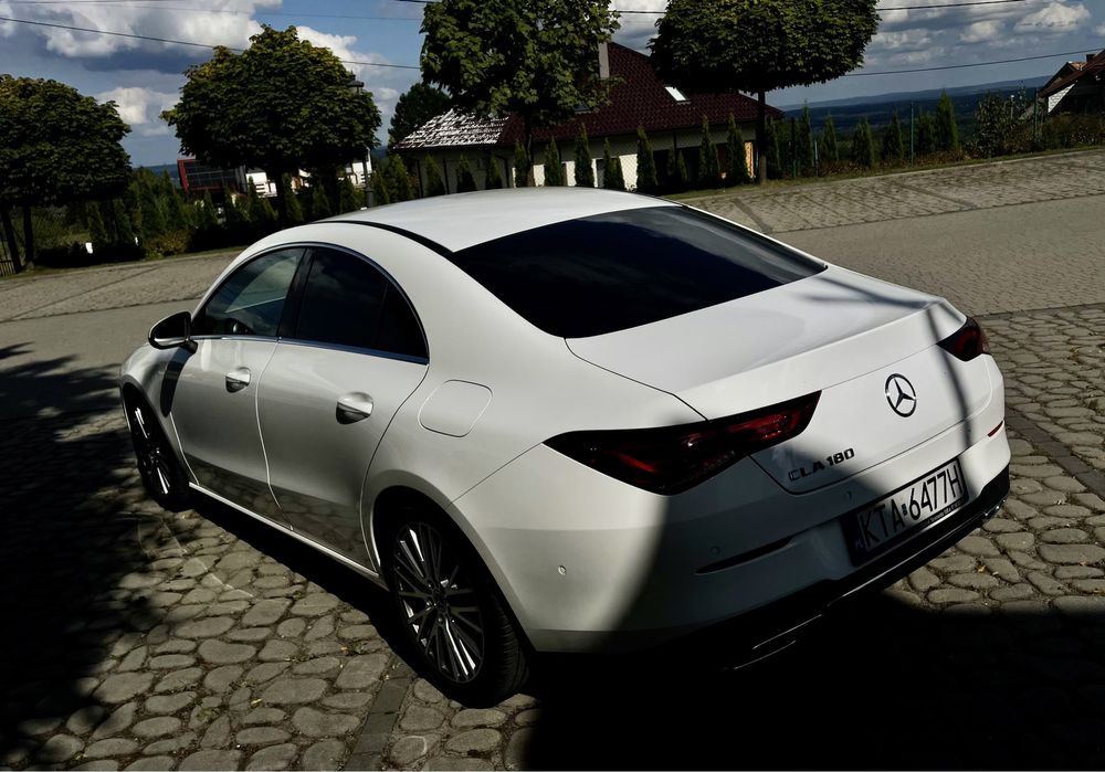 Wynajme auto do ślubu Mercedes CLA 2022