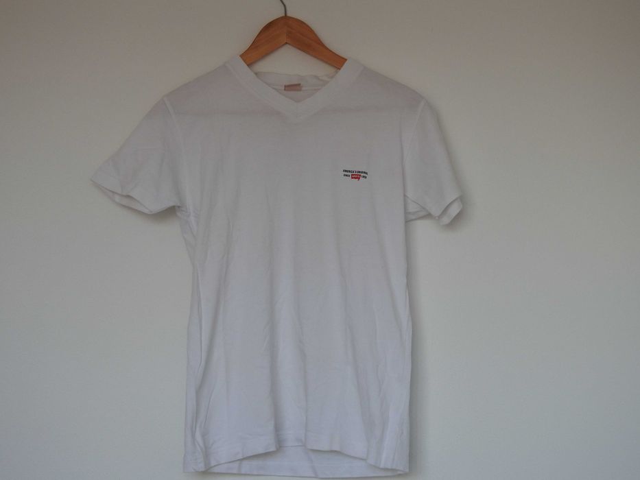 T- Shirt Levi's branca
