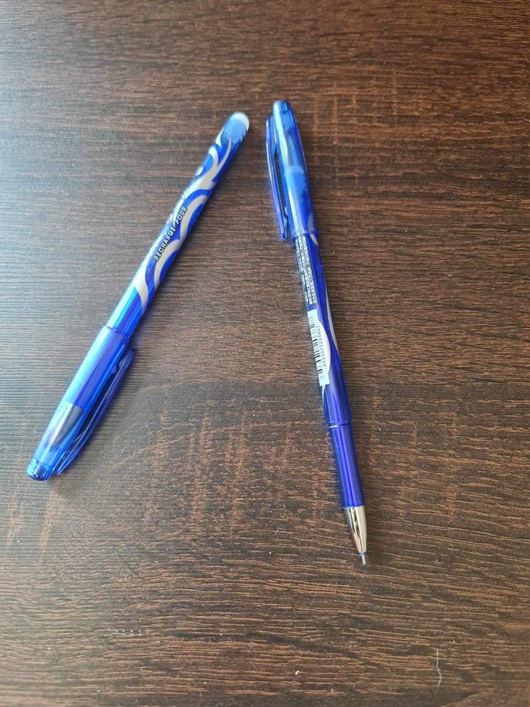Długopis zmazywalny niebieski +inne przedmioty