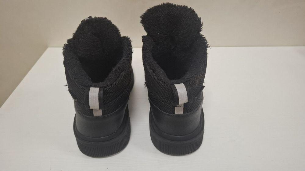 Зимові ботинки фірми H&M