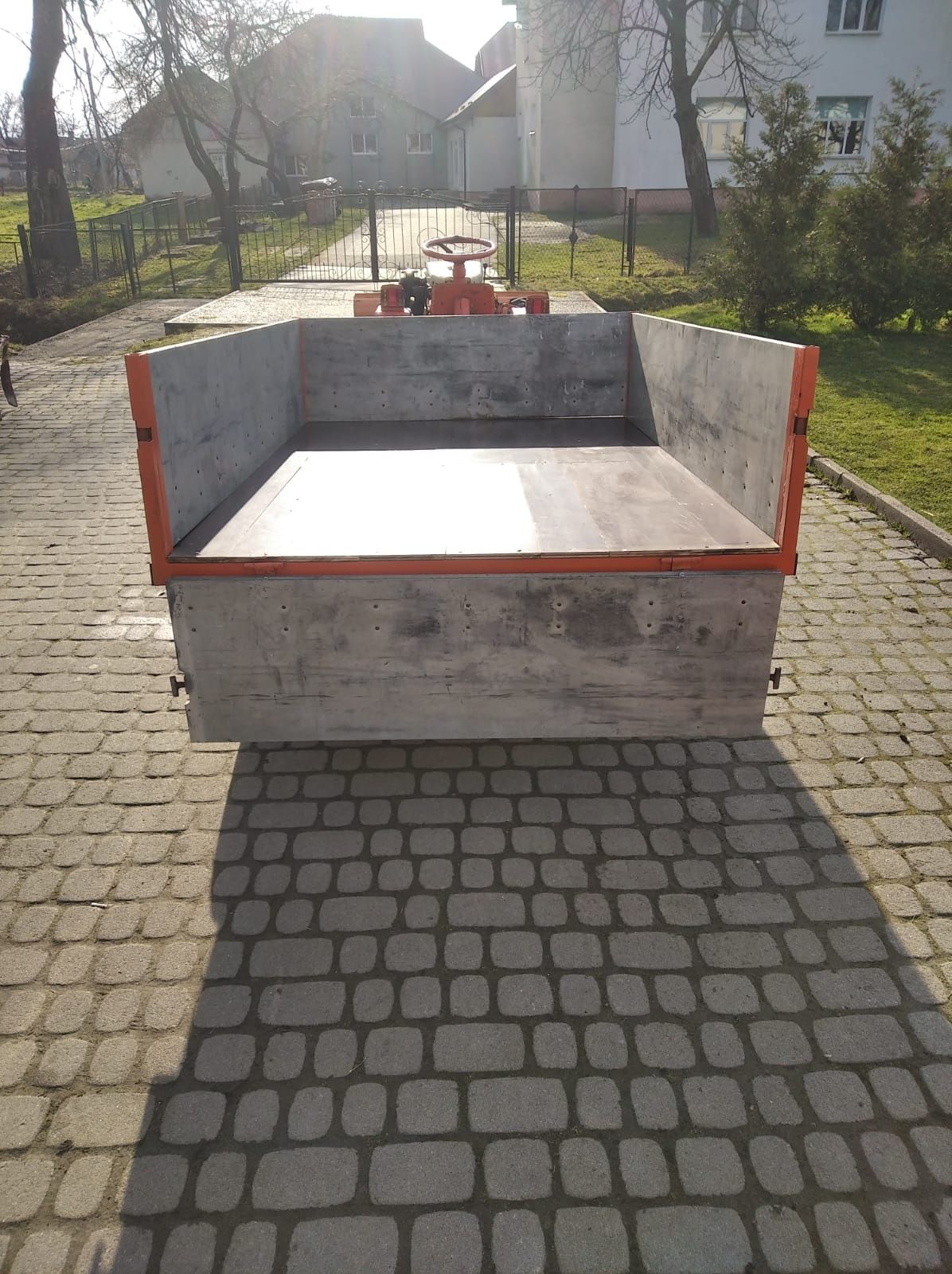 Продам трактор 21 к/с
