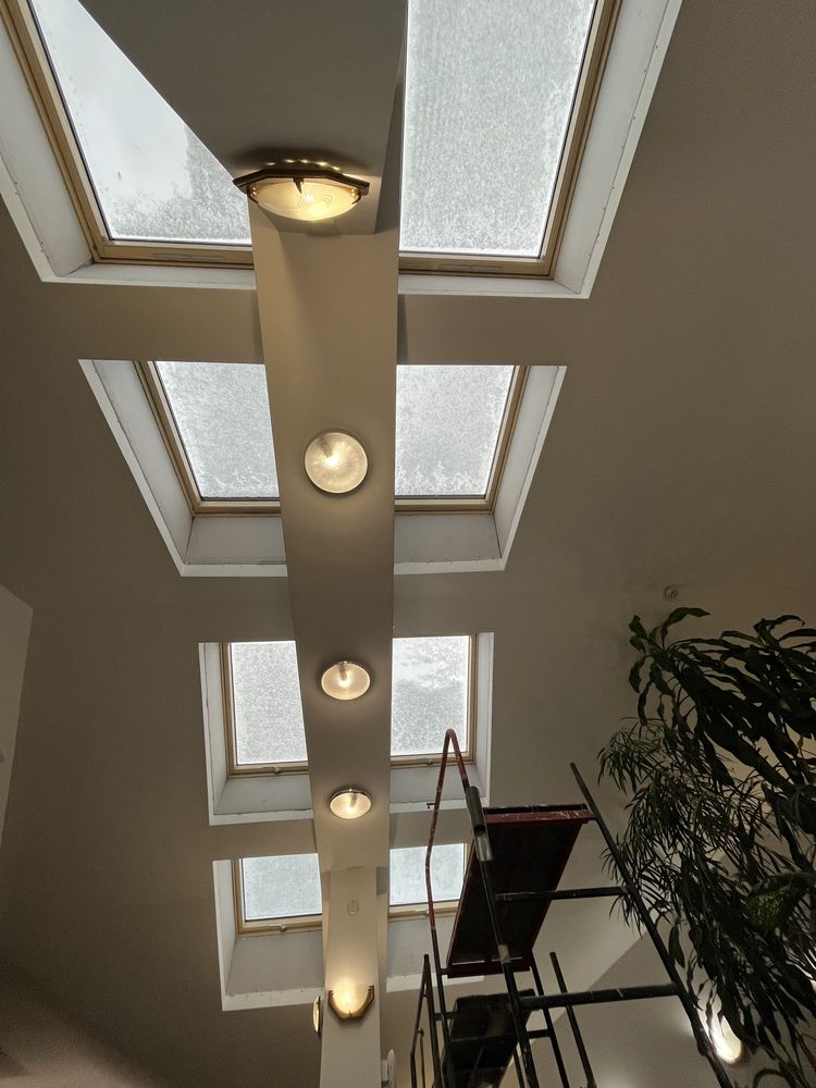 Монтаж мансардних вікон Fakro, Velux