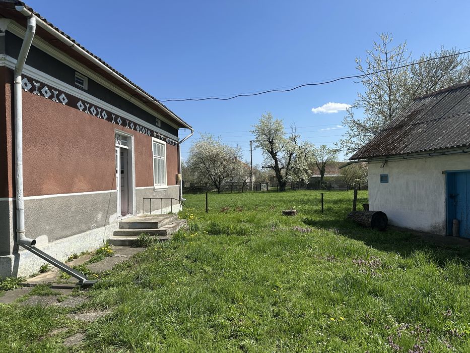 Будинок з ділянкою з літною кухнею, 16 км. від Чорткова, с. Майдан