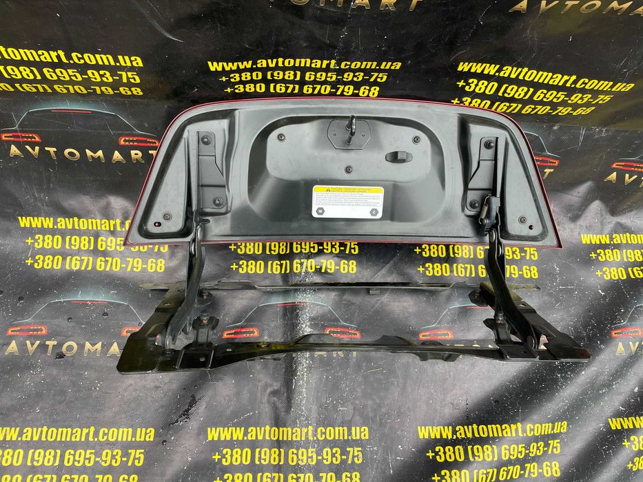 Кришка порта зарядки Nissan Leaf 2018р- 65710-5SA2A, 65701-3NA3A