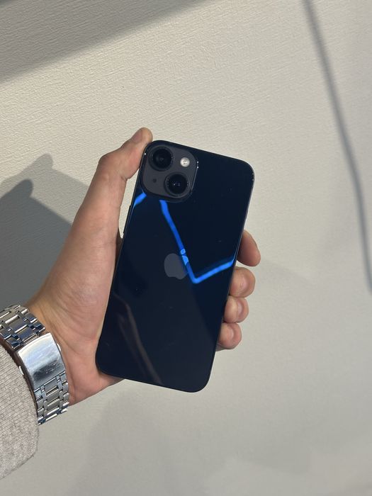 Вживаний Apple iPhone 13 Midnight 128Gb